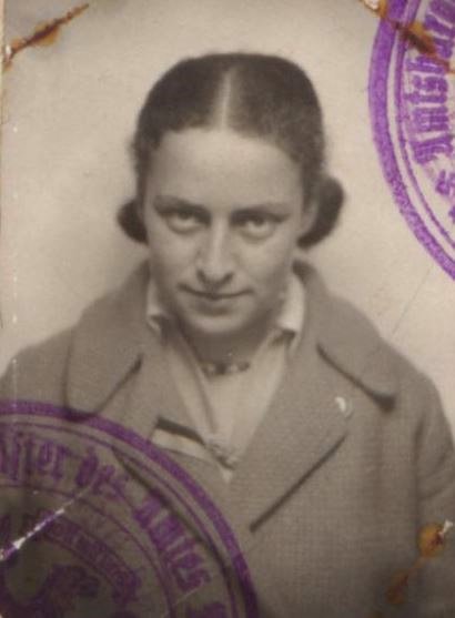 Passbild Gertrud Block Passbild Gertrud Block